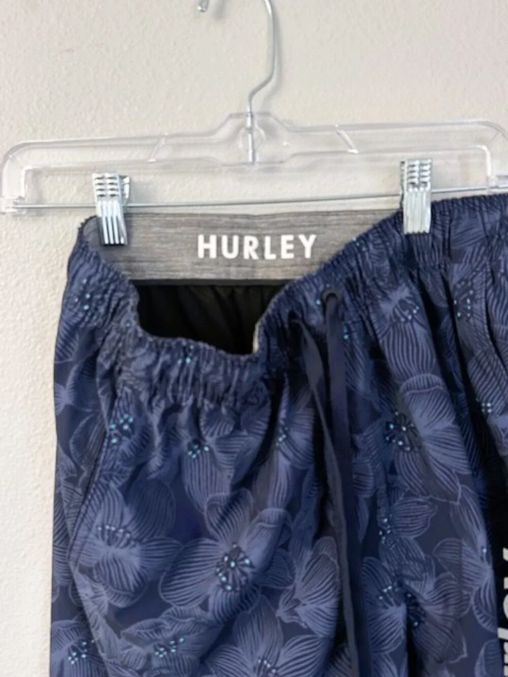 Poshmark Listing Title: Hurley Men's Navy Floral Swim Trunks - Size Medium